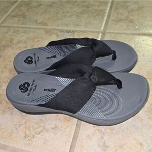 Clarks Cloudsteppers Collection Black Flip Flops Womens Size 5M